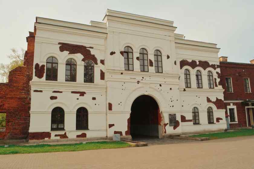 Белый дворец в Брестской крепости