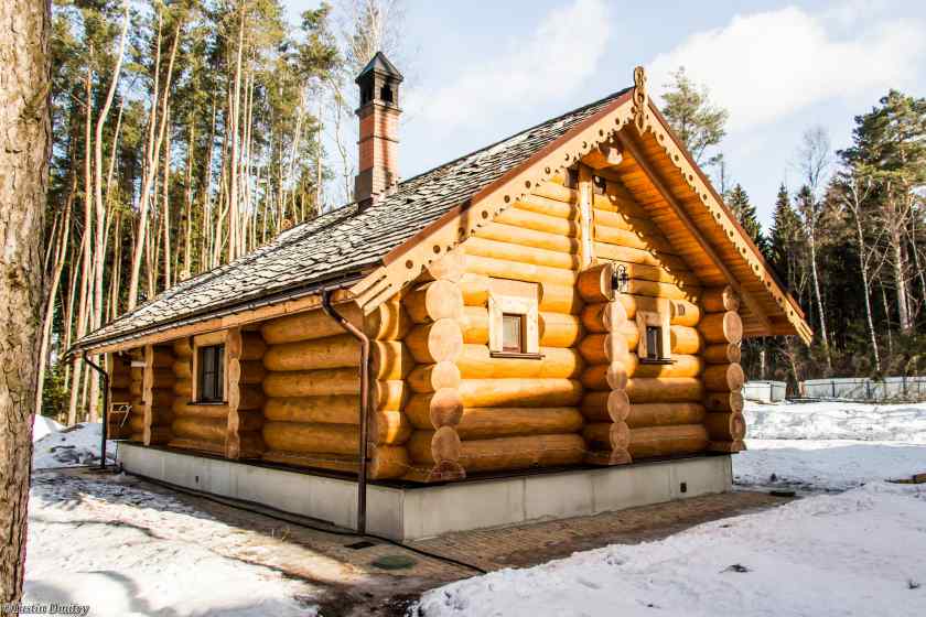 Баня из бревна своими руками