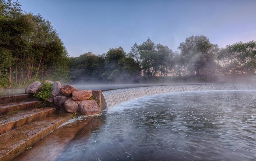 Водопад в парке Дрозды в Минске