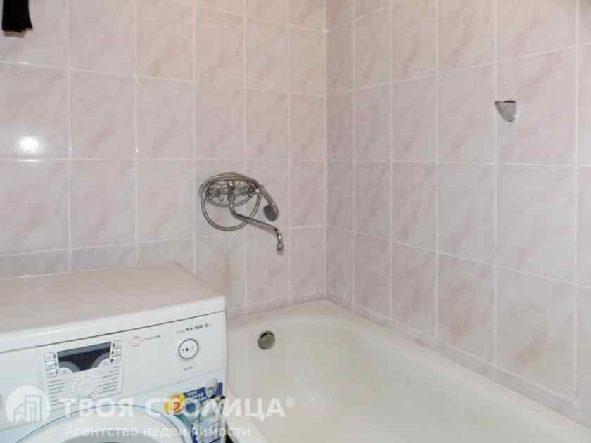 Купить трехкомнатную квартиру в Минске по ул. Ангарская