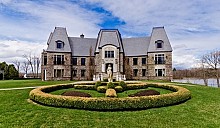 Селин Дион продает свой остров